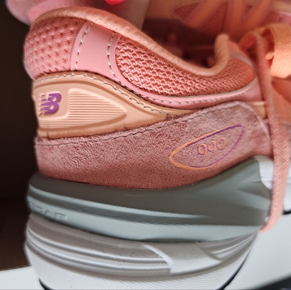 New Balance 990 V6 - Picture 5 of 8